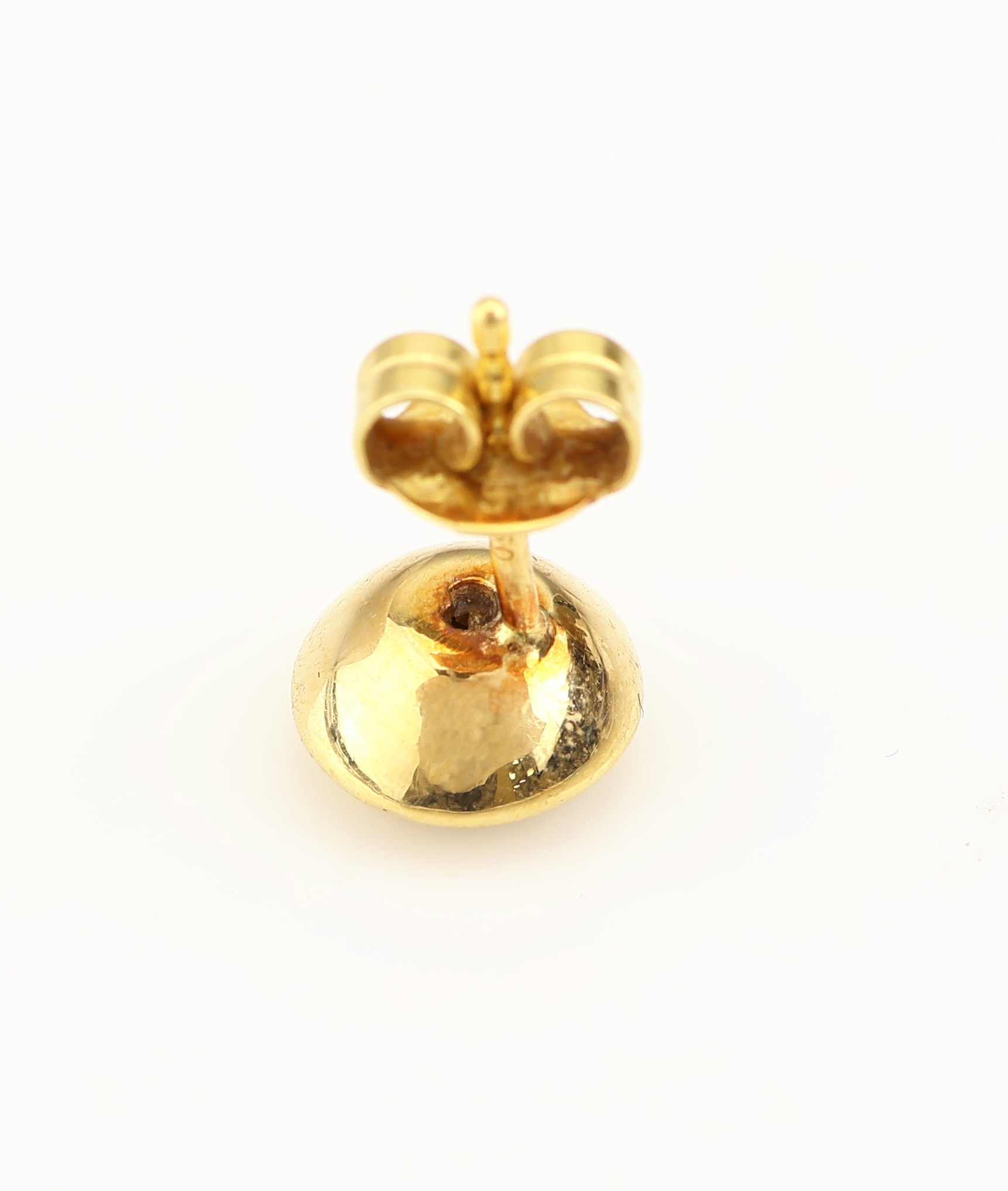 Detail b: Paar 18 kt Gold Brillant-Ohrstecker, GG 750/000, je 1 Brillant laut Galia-Expertise von 1997 je 0.557 ct l.get.Weiß/si1, Zargenfassung