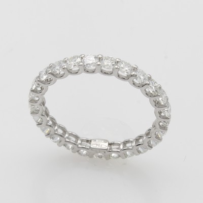 27042215a - Memoryring mit Brillanten, WG 750/000, 25 Brill. zus. ca. 1.63 ct feines ...