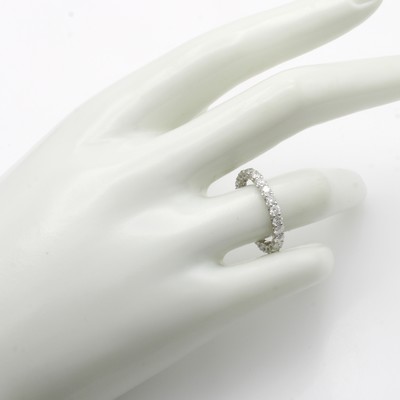 27042215b - Memoryring mit Brillanten, WG 750/000, 25 Brill. zus. ca. 1.63 ct feines ...