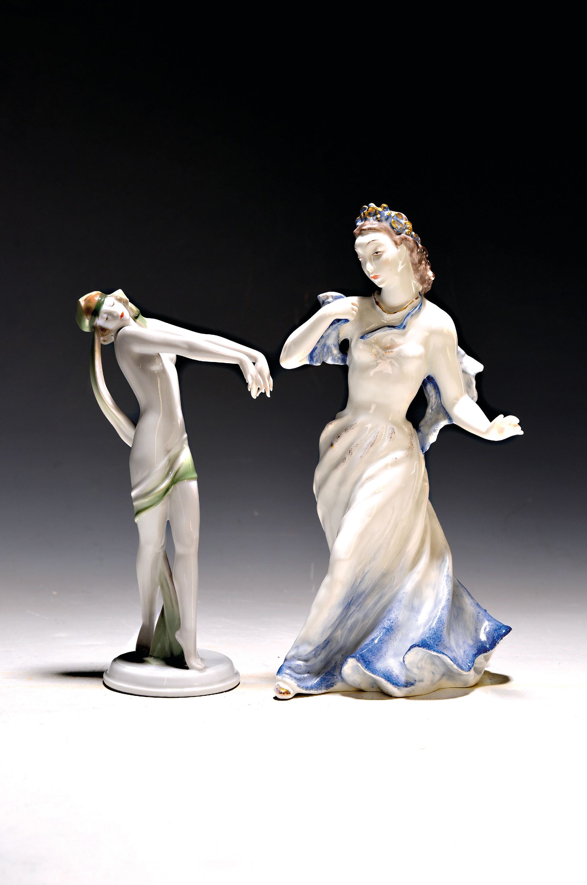 Image 27042354 - Zwei Rosenthal-Porzellanfiguren, Tänzerinnen: Gustav Oppel, Porzellanfigur, ...