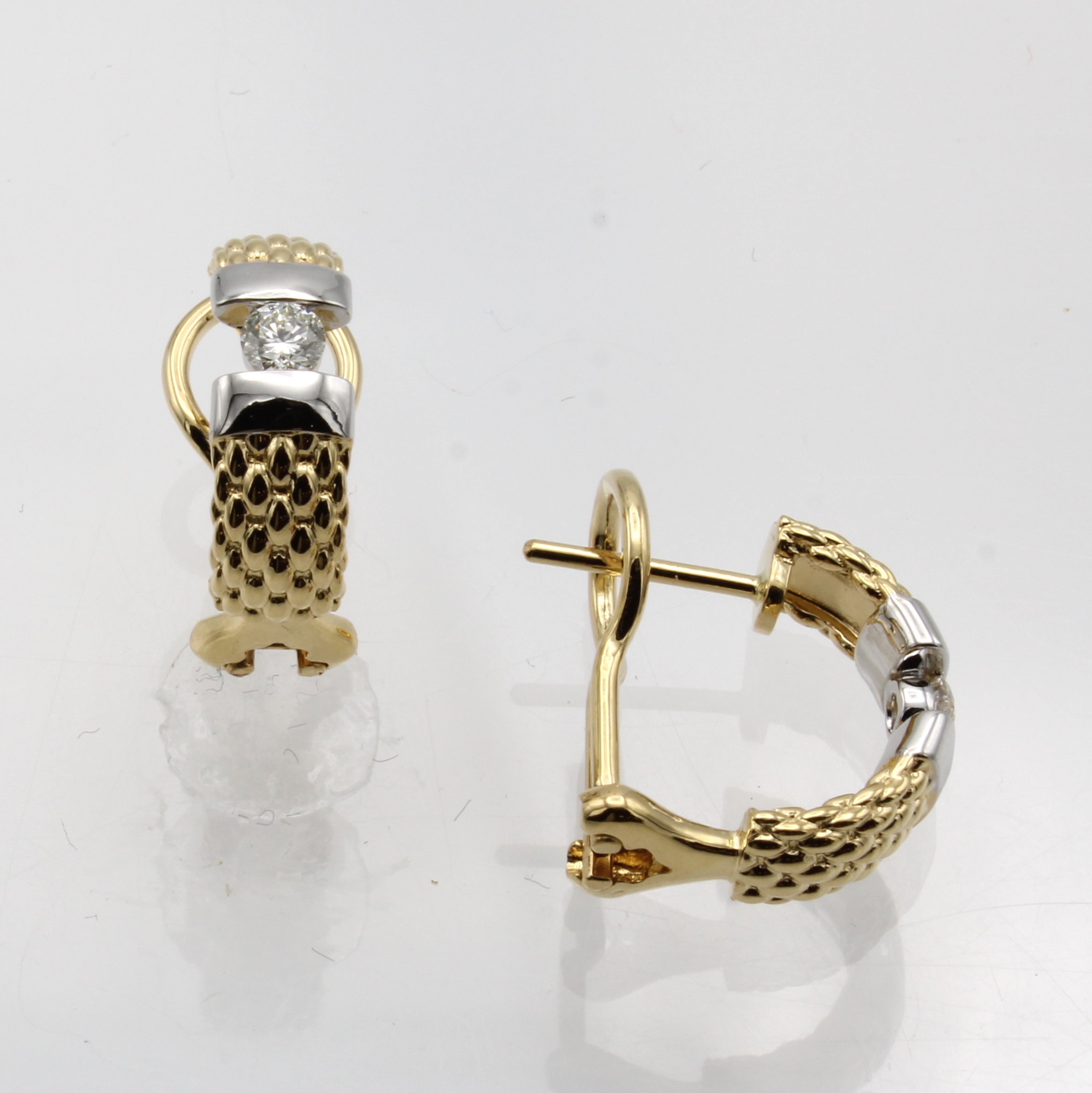 Image 27042374 - Paar Halbcreolen mit Brillanten, GG/WG 750/ 000, 2 Brill. zus. ca. 0.25 ct Weiß/si, im ...