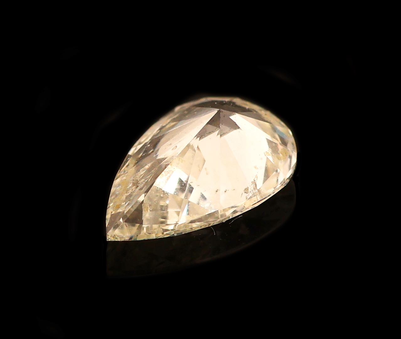Detail a: Loser Diamanttropfen, ca. 0.50 ct Getönt/si2
