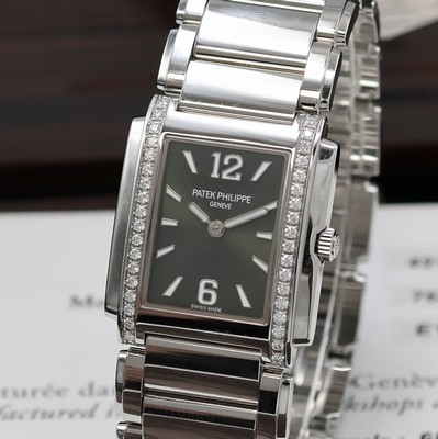 27042351a - PATEK PHILIPPE Twenty-4 Damenarmbanduhr Referenz 4910/1200A-011, quarz, Edelstahlgeh. ...