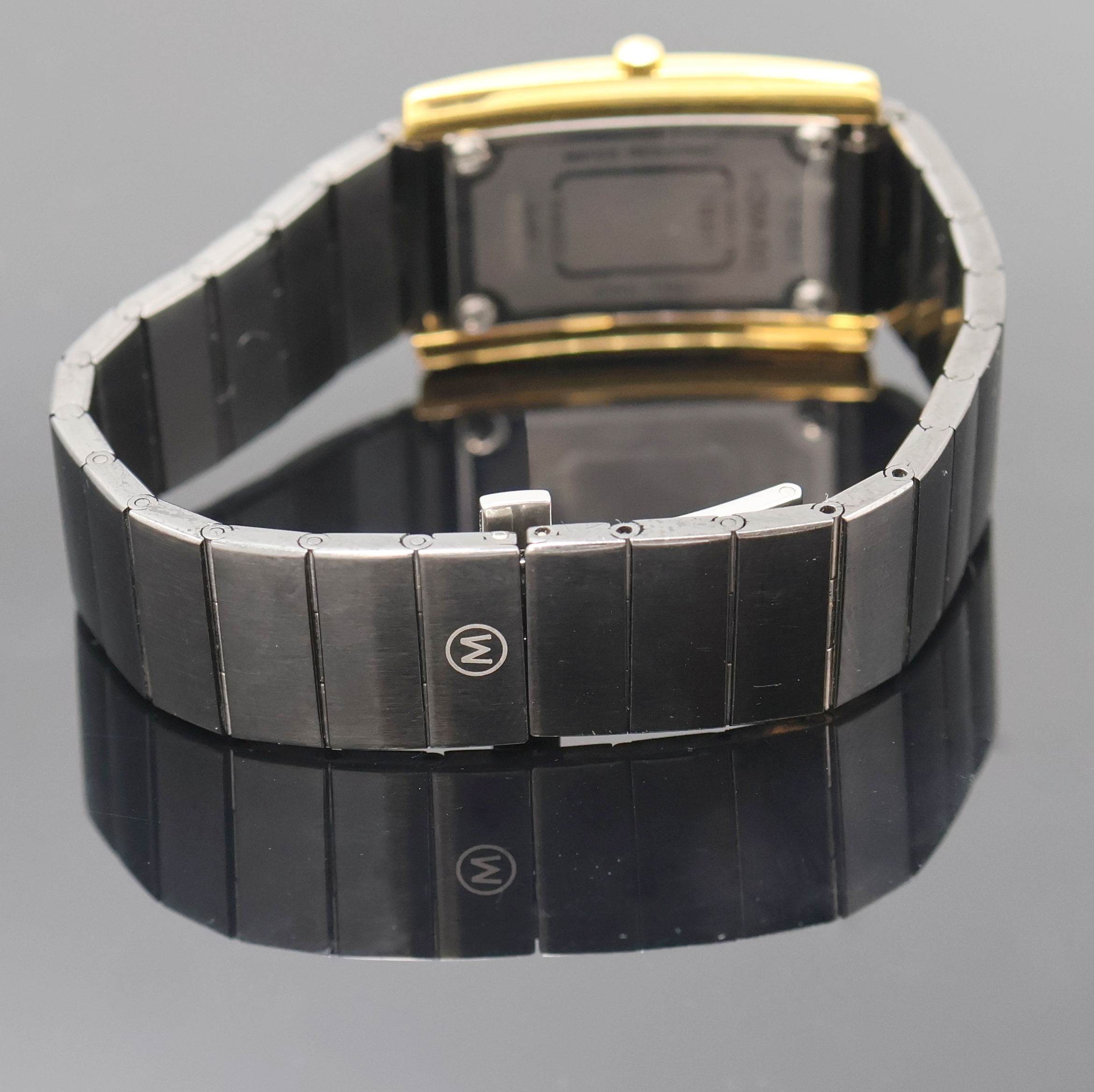 Detail c: MOVADO Museumswatch Referenz 87 c1 420.2, quarz, Schweiz 1990er Jahre, verg. Metallgeh. inkl. geschw. Gliederband m. dopp. Faltschl., Edelstahlboden ...