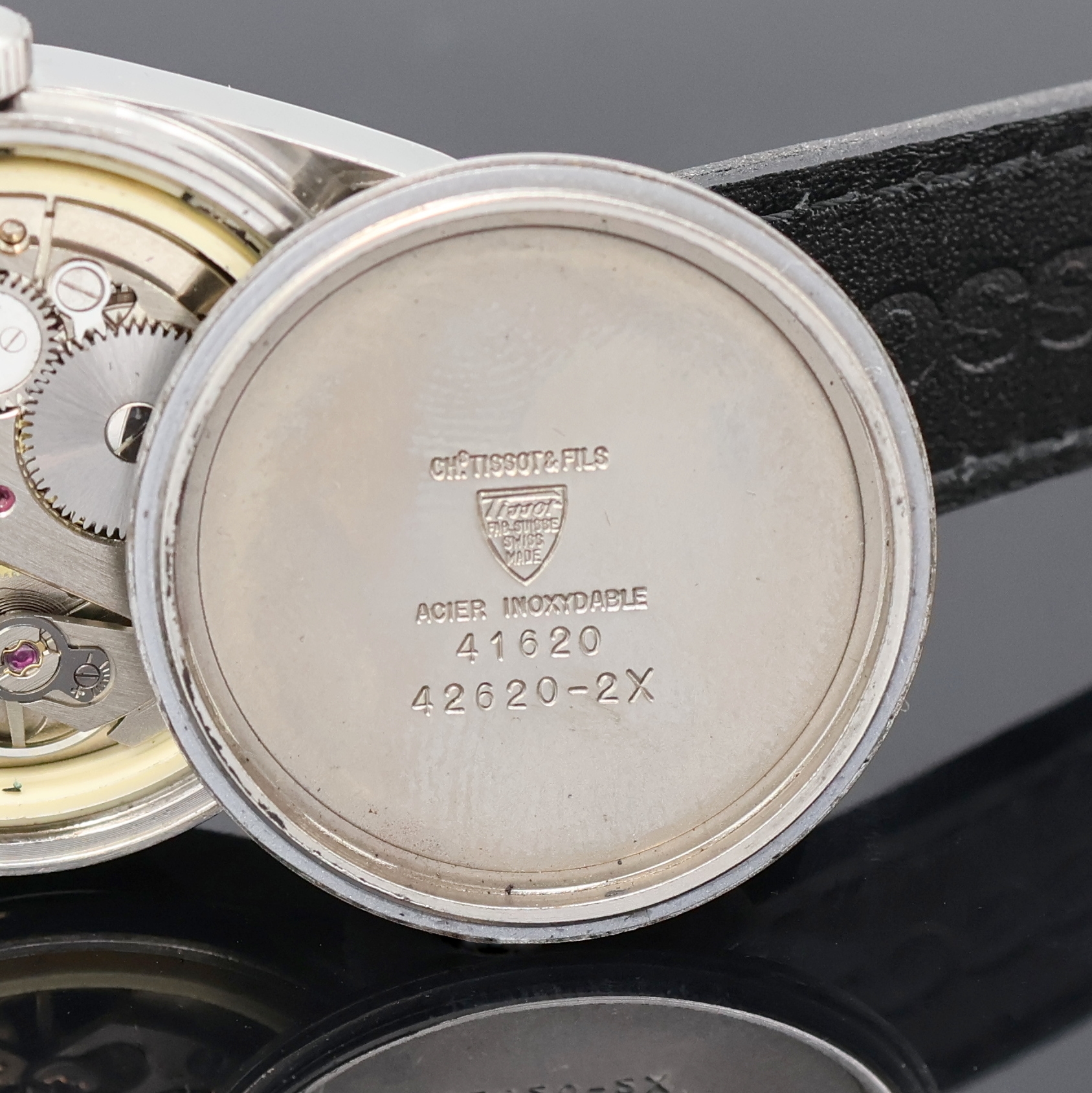 Detail j: TISSOT 2 Armbanduhren, beide Schweiz 1960/70er Jahre, Edelstahlgeh. mit verschr. Böden, 1 x Automatik, Model PR 516 GL, blaues Zifferbl. m. silb. ...