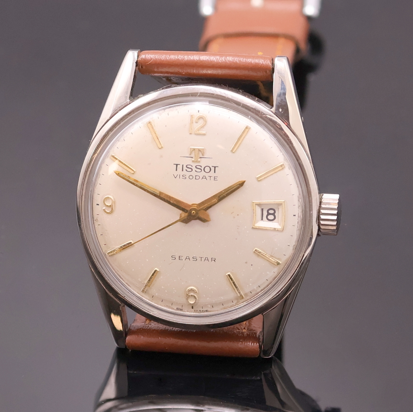 Detail a: TISSOT 2 Armbanduhren, beide Schweiz 1960/70er Jahre, Handaufzug, Edelstahlgeh. mit verschr. Böden, 1 x Model Seastar, silb. Zifferbl. m. aufges. ...