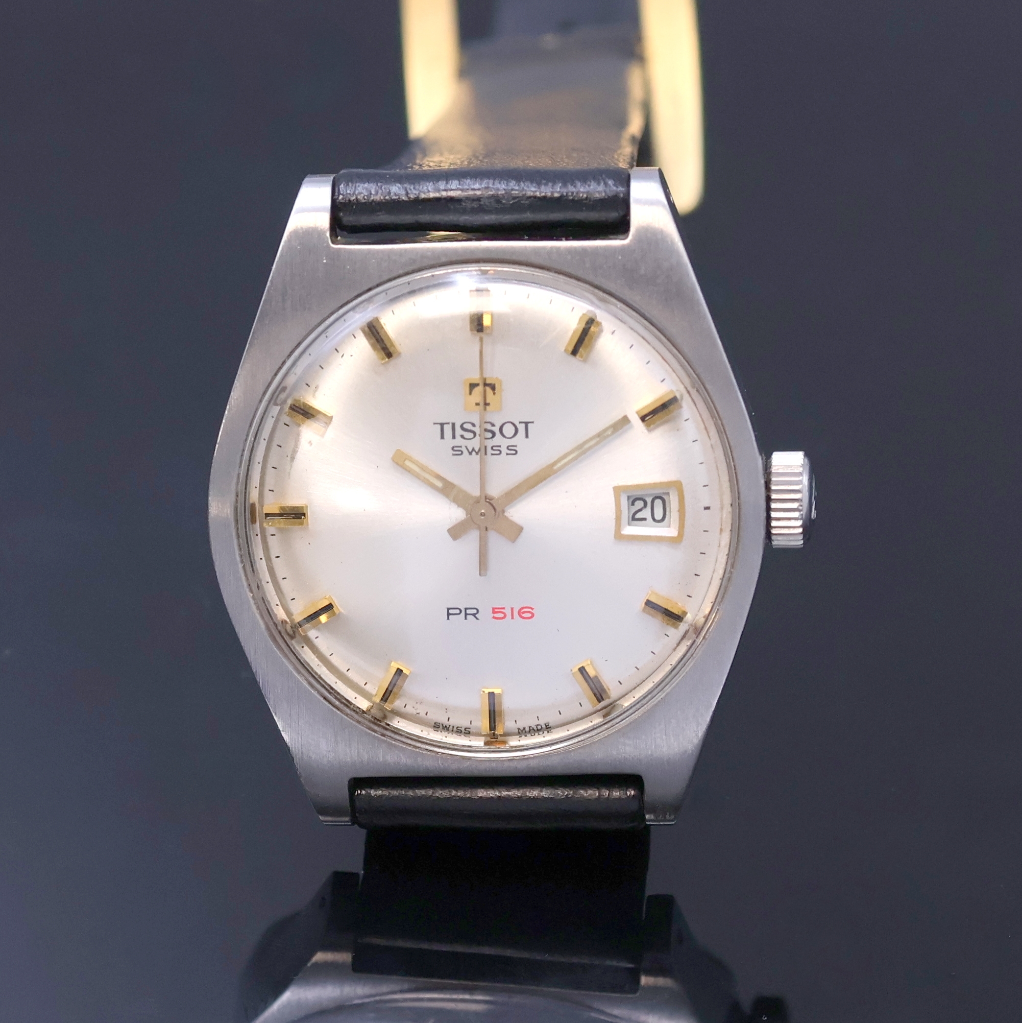 Detail b: TISSOT 2 Armbanduhren, beide Schweiz 1960/70er Jahre, Handaufzug, Edelstahlgeh. mit verschr. Böden, 1 x Model Seastar, silb. Zifferbl. m. aufges. ...