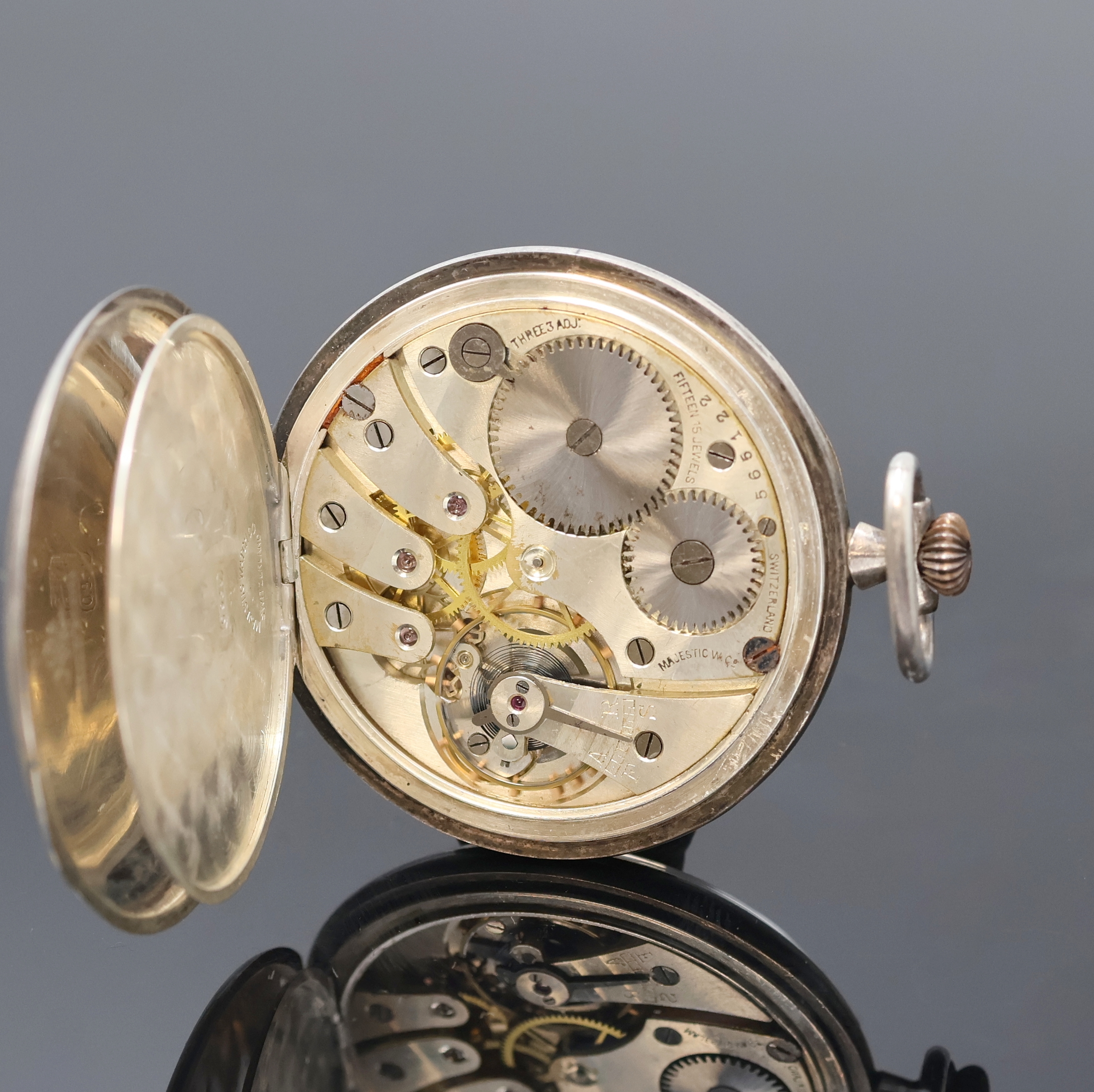 Detail d: BAILEY, BANKS & BIDDLE co offene Sterlingsilber Herrentaschenuhr, Schweiz um 1919, silb. Zifferbl. m. arab. Zahlen fl., gebl. Zeiger, Boden m. ...