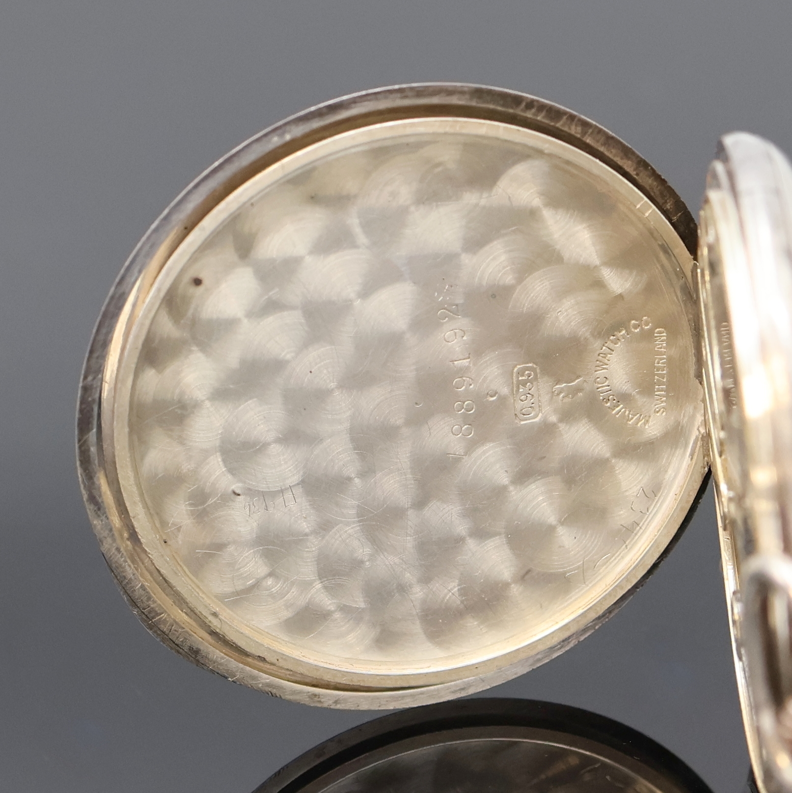 Detail e: BAILEY, BANKS & BIDDLE co offene Sterlingsilber Herrentaschenuhr, Schweiz um 1919, silb. Zifferbl. m. arab. Zahlen fl., gebl. Zeiger, Boden m. ...