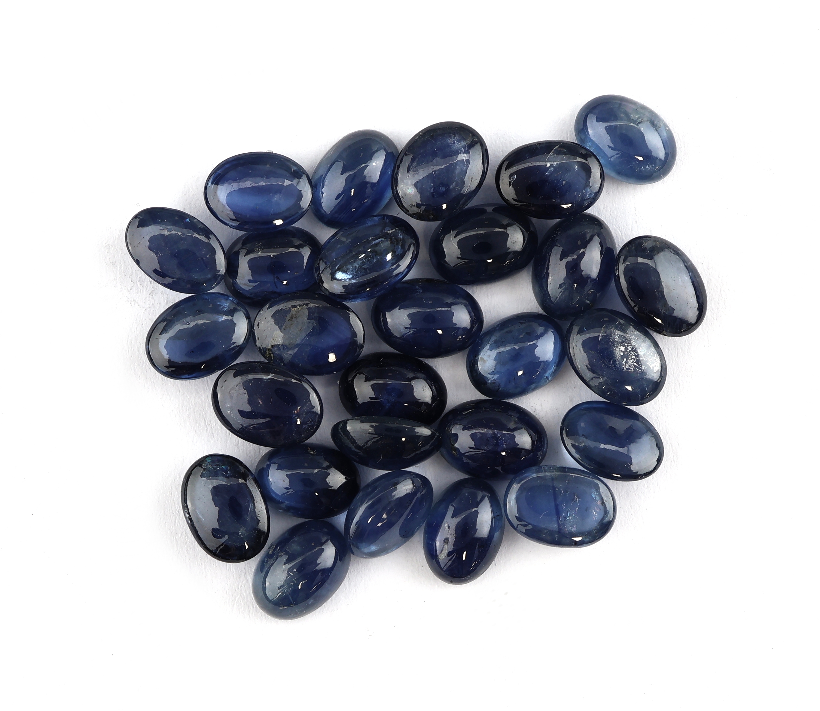 Lot lose Saphire, zus. ca. 32.28 ct, ovale Cabochons in versch. Größen und Farbnuancen