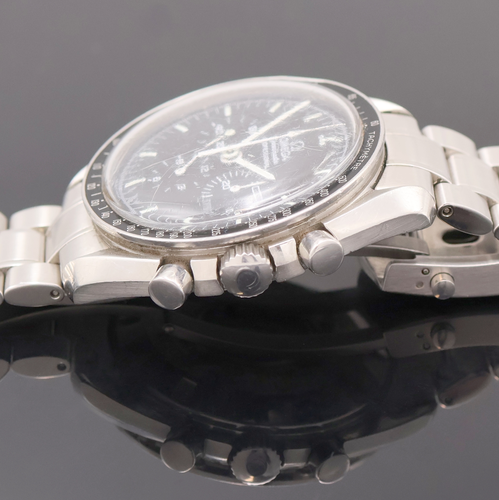 Detail d: OMEGA Speedmaster Professional Armbandchronograph Referenz 1450022/3450022, Schweiz um 1995, Handaufzug, Edelstahlgeh. inkl. orig. Gliederband m. ...