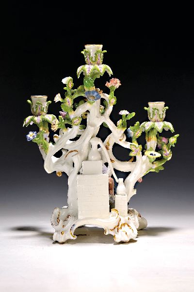 27042537c - Rokokoleuchter, Meissen, um 1745/50, Entwurf J.J. Kaendler, Porzellan, hoher ...