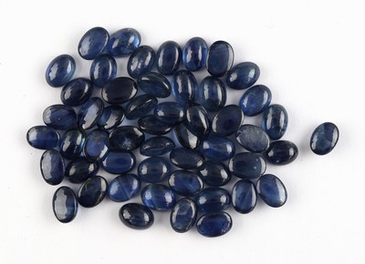 Image Lot lose Saphire, zus. ca. 60.55 ct, ovale Cabochons in versch. Größen und Farbnuancen ...