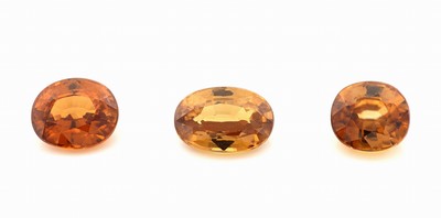 Image Lot 3 lose Zirkone, zus. ca. 13.59 ct, ovalfacett. in versch. Größen Schätzpreis: ...