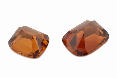 27042591a - Lot 2 lose Zirkone, zus. ca. 10.13 ct, Kissenschliff, versch. Größen und Farbnuancen ...