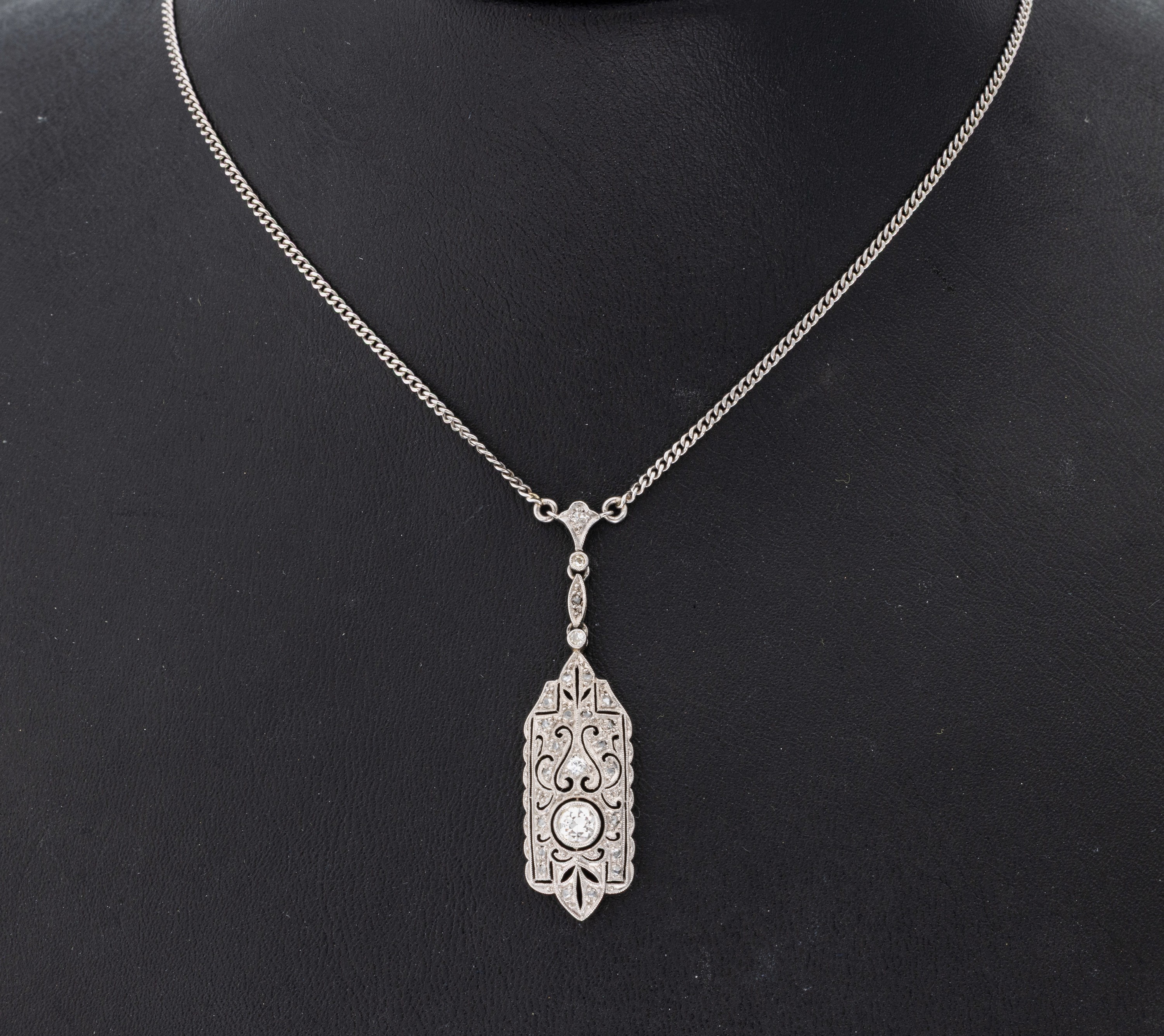 Image 27042612 - 14 kt Gold Art-Deco-Diamant-Collier, WG 585/000, um 1920, Altschliff-Diamant ca. 0.30 ...
