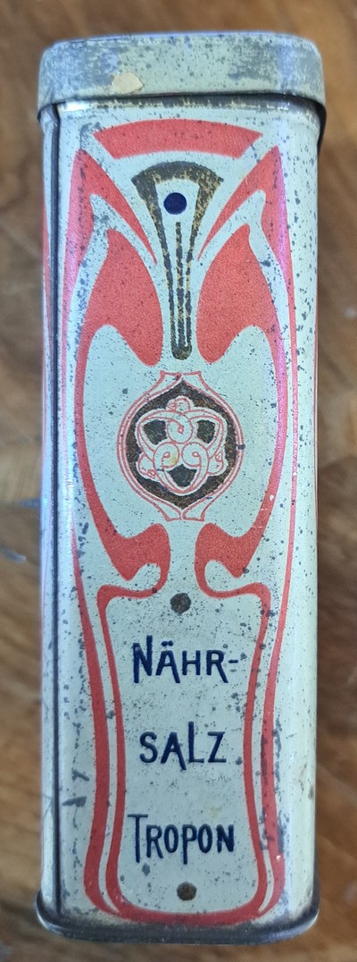 27042603b - Henry van de Velde (1863-1957), Blechdose für: Nährsalz-Tropon, um 1900-1910, ...