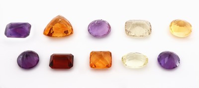 27042608a - Lot lose Farbsteine, zus. ca. 60.53 ct, Citrine und Amethyste, versch. Schliffformen, ...
