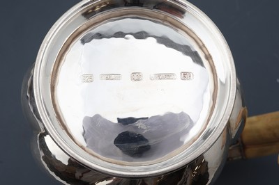 27042647a - Prunkvoller Trinkbecher, EMIL HERMANN, ca. 1955-1975, 925er Silber, geschwungener ...