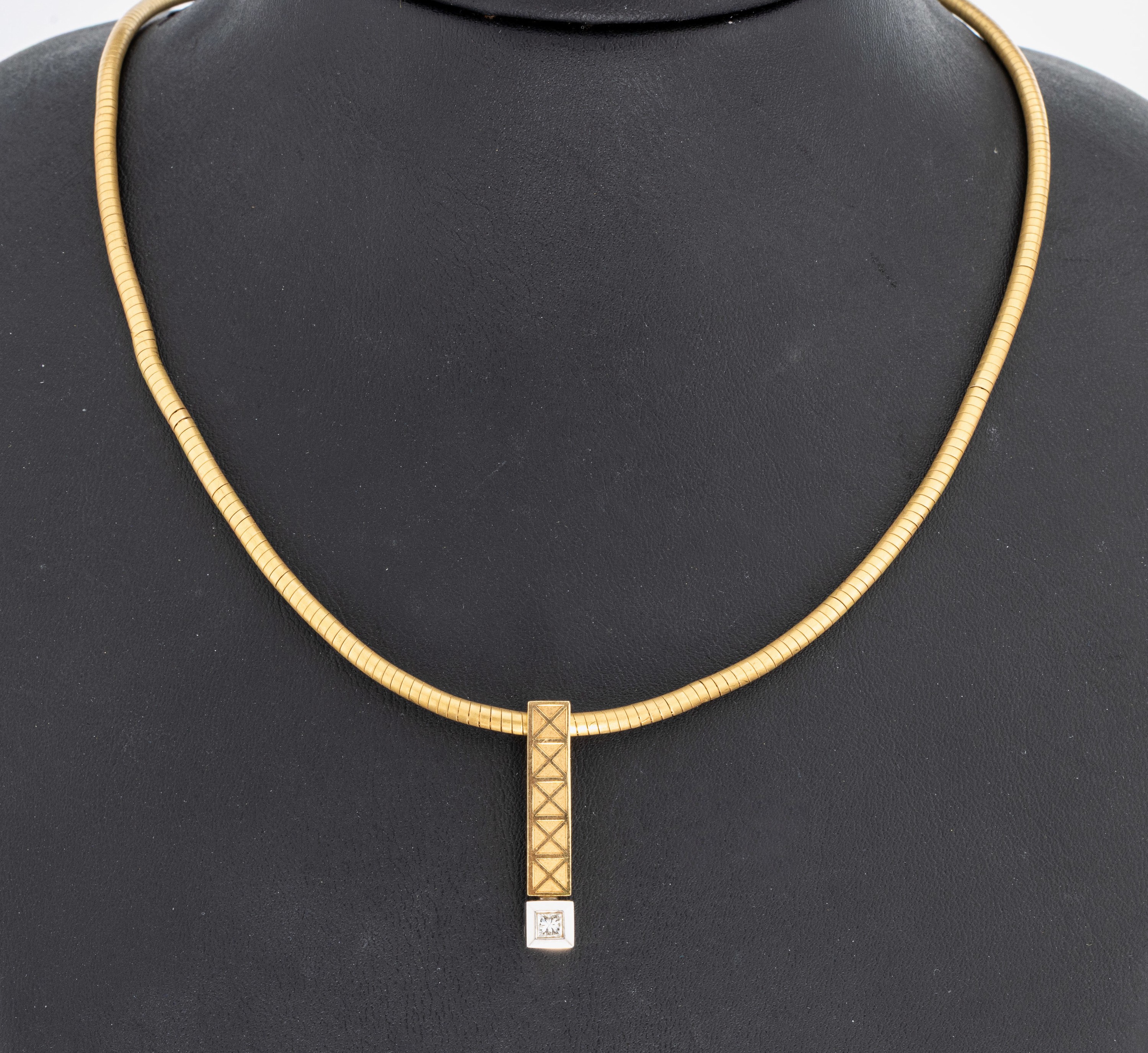 Image 27042805 - 18 kt gold brilliant pendant , YG/WG 750/000, brilliant approx. 0.16 ct Top ...