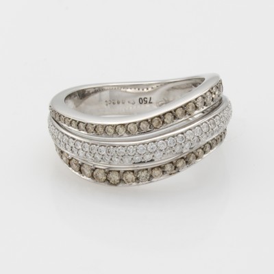 27042870a - Ring mit Brillanten, WG 750/000, 3-rhg. gewellt, Brill. zus. ca. 0.4 ct Weiß/si u. 0.58 ...