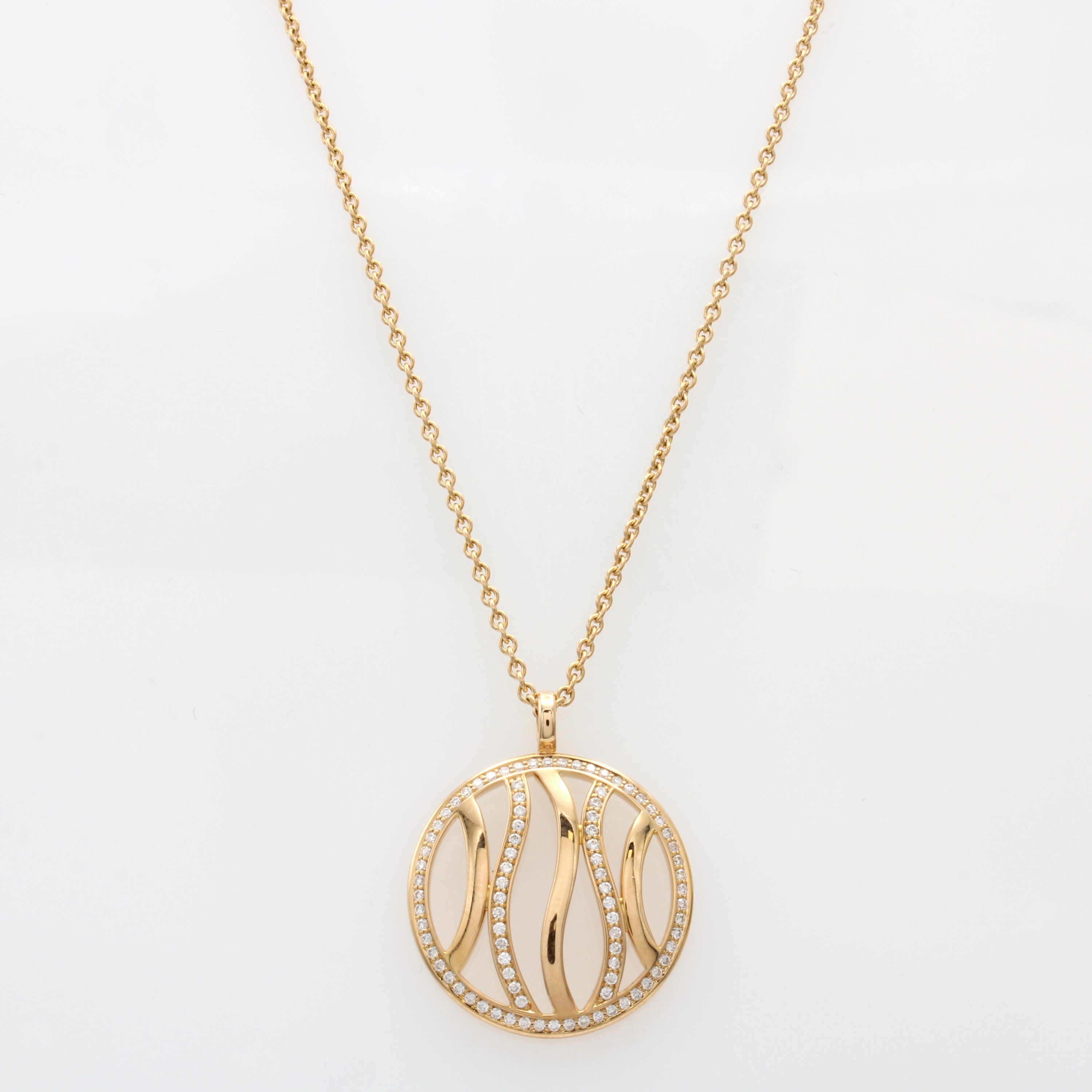 Image 27043318 - Runder Anhänger mit Brillanten an Kette, RG 750/000, Brill. zus. ca. 0.36 ct Weiß/si, ...