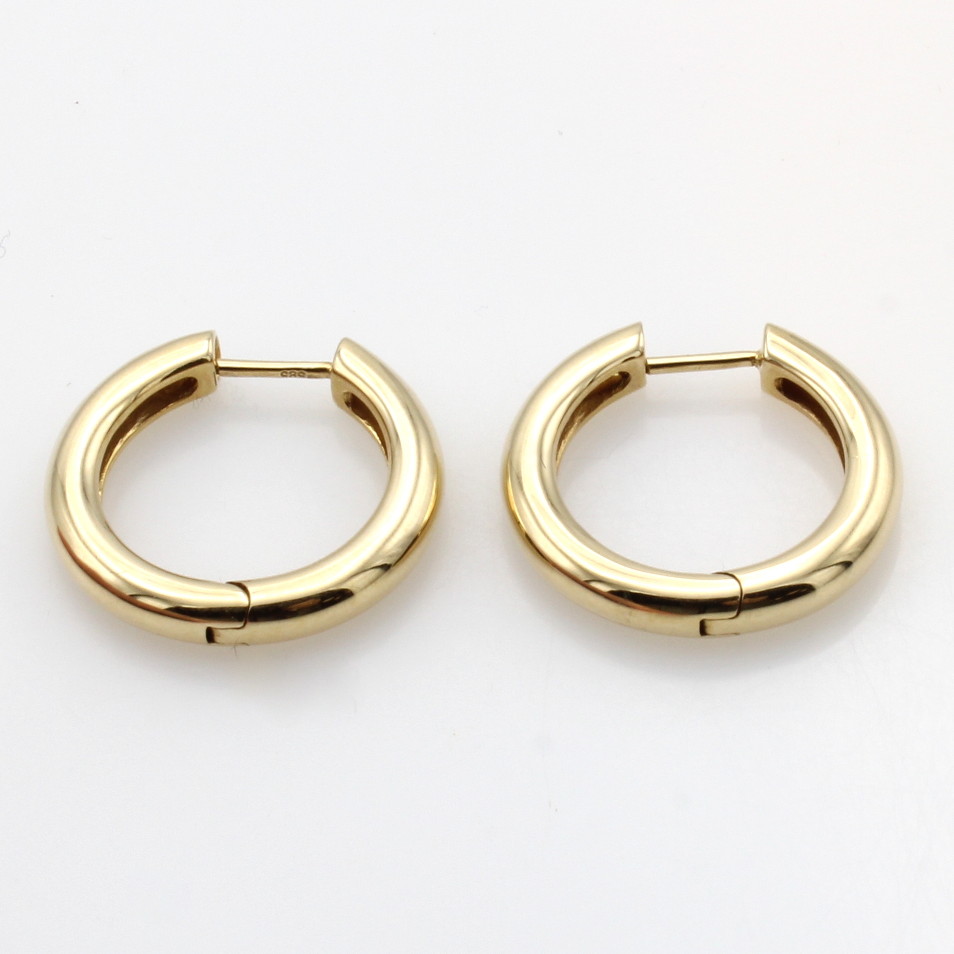 Image 27043437 - Paar Creolen, GG 585/000, Br. ca. 3.5 mm, D. ca. 19.7 mm