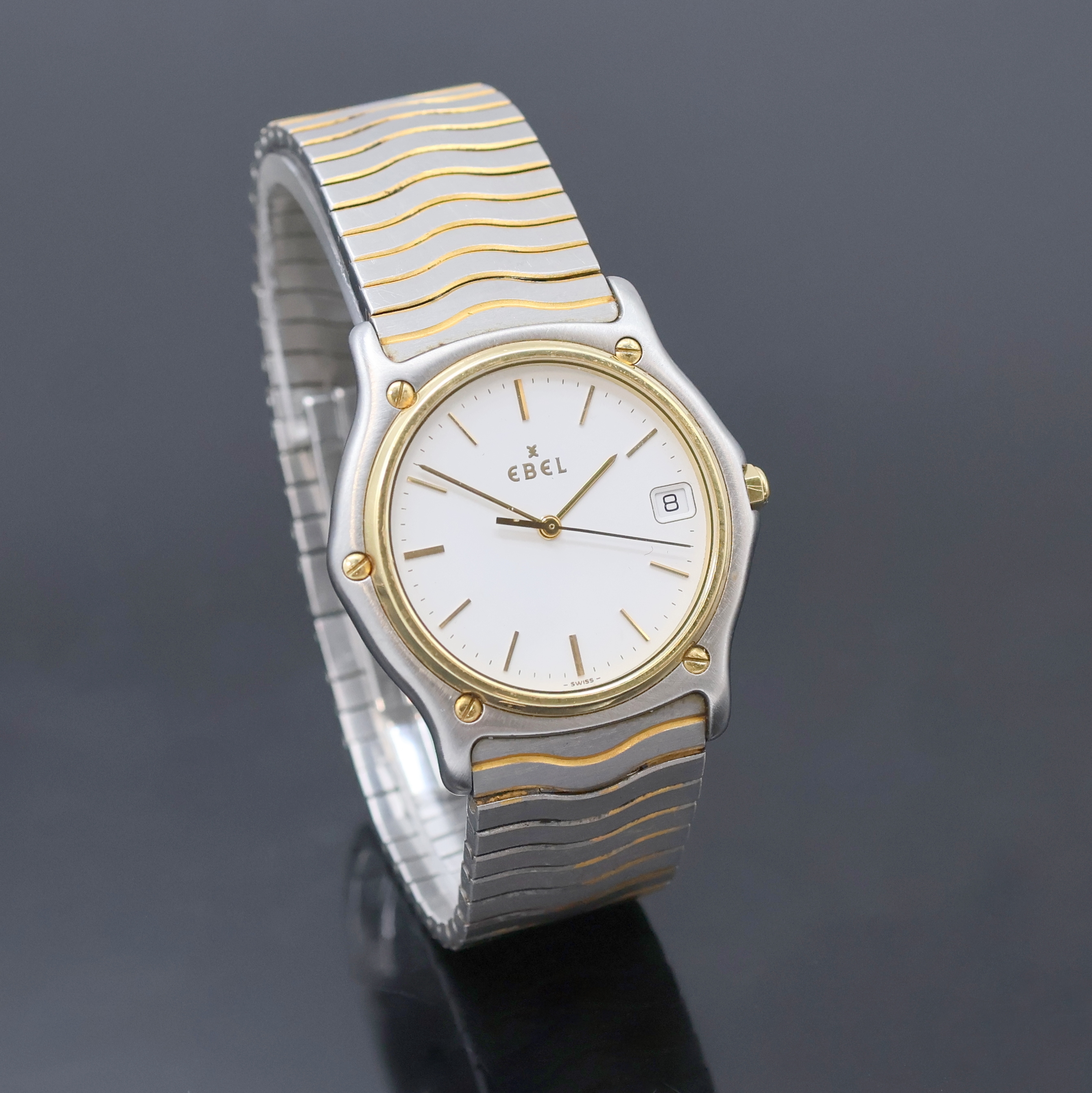Detail b: EBEL Sport Classique Armbanduhr in Stahl Referenz E1187141, Schweiz um 2000, quarz, Stülpgeh., GG-Lünette 5-fach verschr., orig. Gliederband dopp. ...