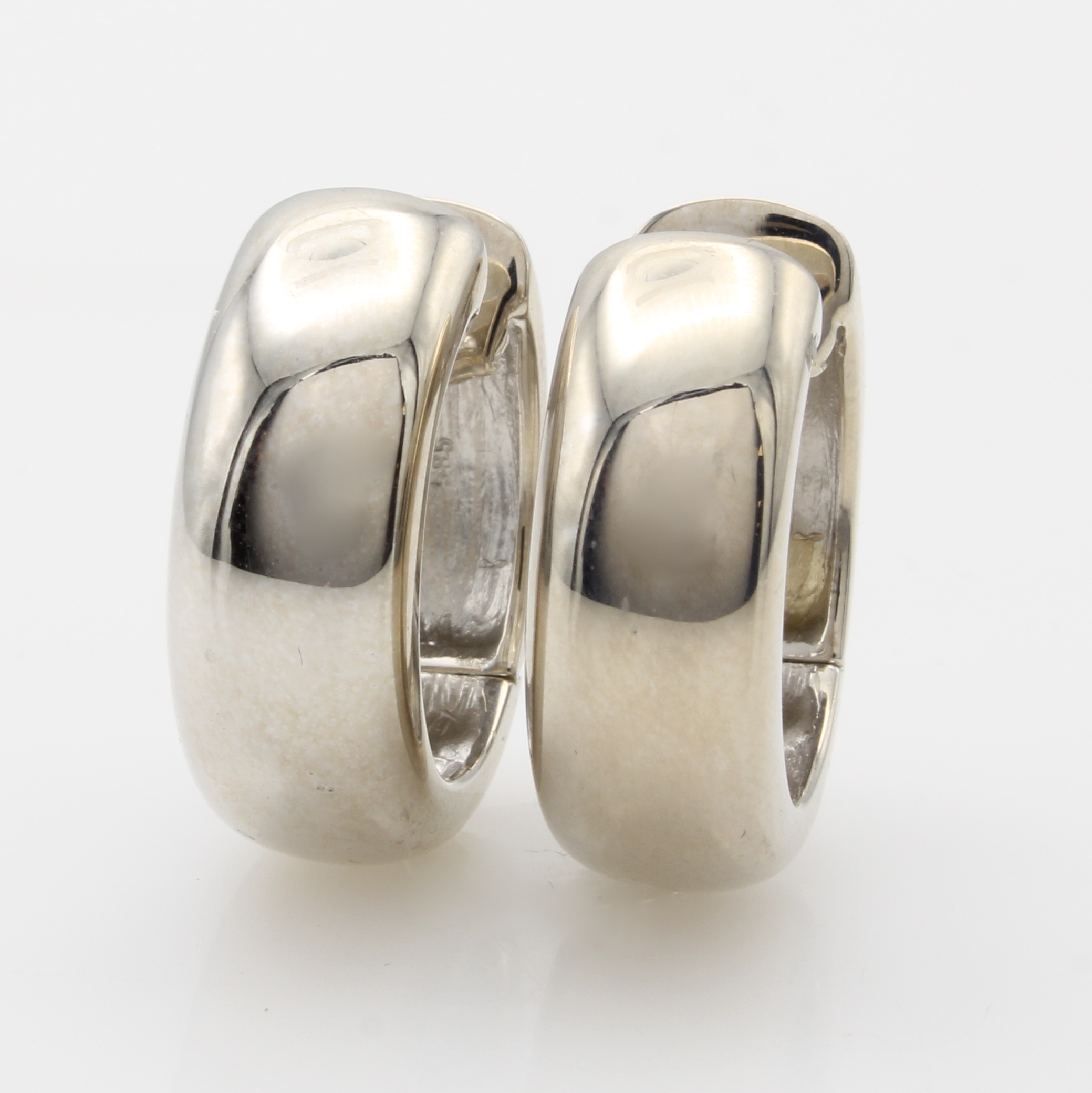 Image 27043484 - Paar Creolen, WG 585/000, Br. ca. 7.3 mm, D. ca. 21 mm