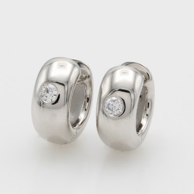 Image Paar Creolen mit Brillanten, WG 585/000, 2 Brill. zus. ca. 0.22 ct Weiß/si, Br. ca. 6.7 ...
