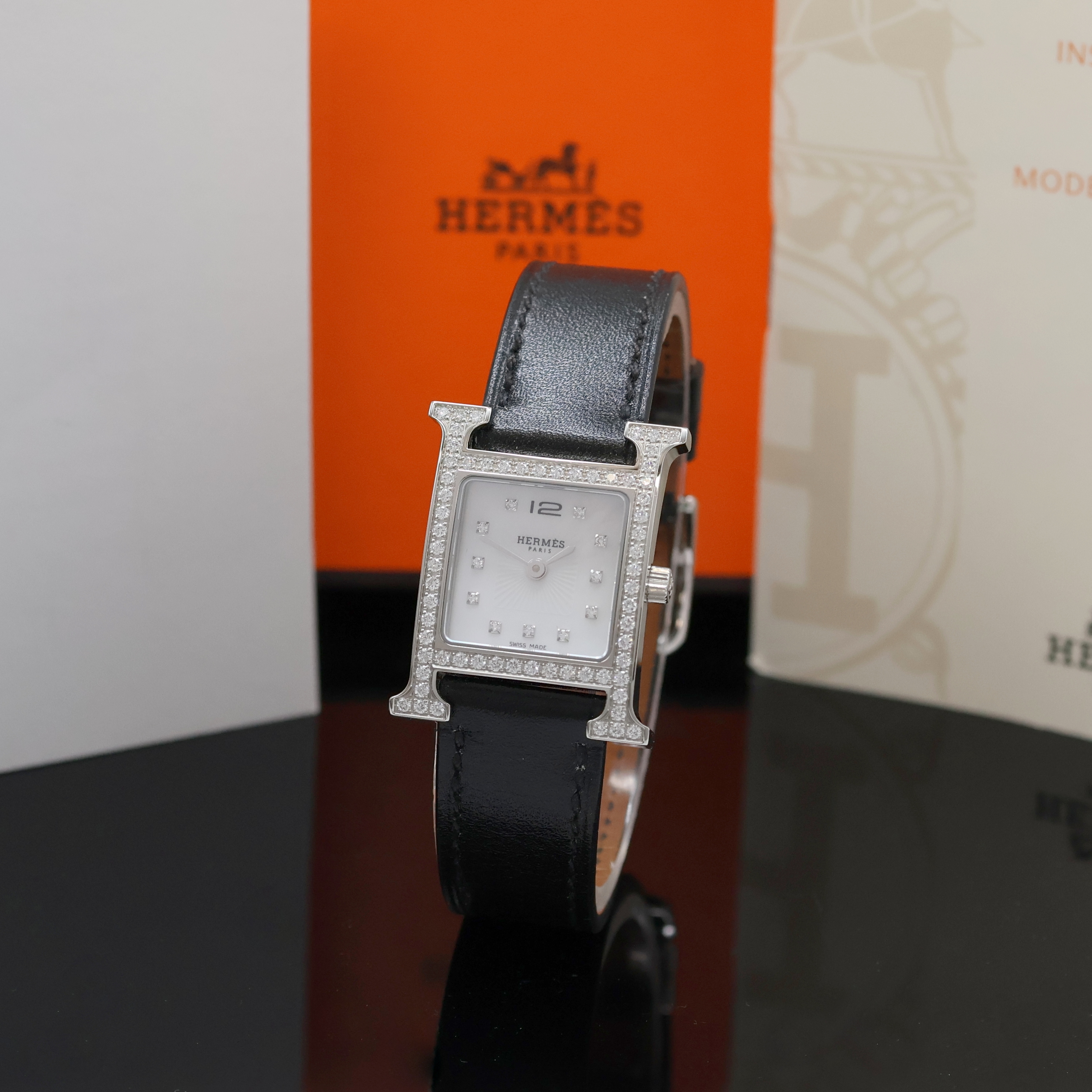 Image 27043574 - HERMES Heure H diamantbesetzte Armbanduhr in Stahl Referenz HH1.230, quarz, orig. ...