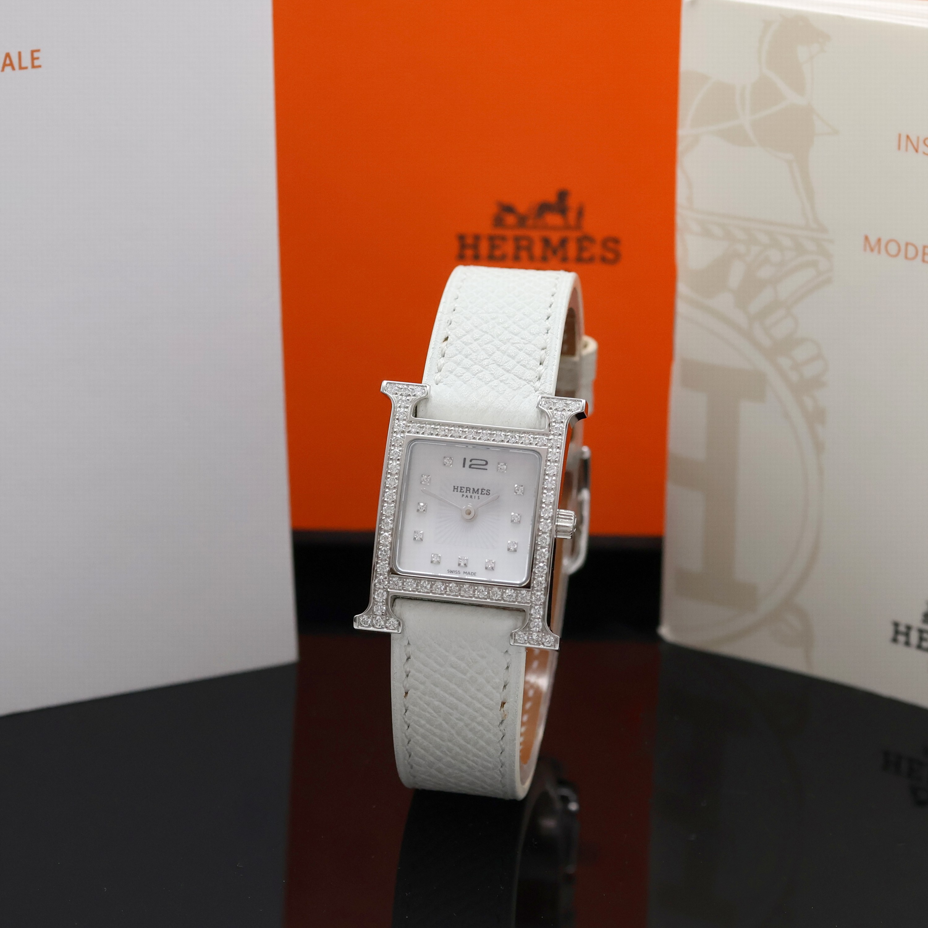 Image 27043578 - HERMES Heure H diamantbesetzte Armbanduhr in Stahl Referenz HH1.230, quarz, orig. ...