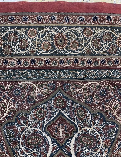 27043515h - ´Rascht´Susani´antik, Persien, 19.Jhd, Baumwoll-Stickerei, ca. 217 x 160 cm, EHZ: 3 ...