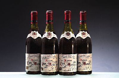Image 4 Flaschen 1976 Joseph Drouhin Clos des Mouches, Beaune, 730ml, Füllniveau 5-2,5 cm, ...