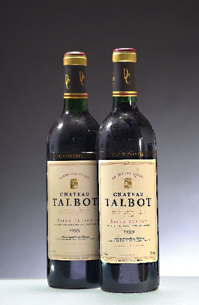 Image 1 Flasche 1988 und 1 Flasche 1989 Chateau Talbot, Saint-Julien, ca. 750ml, 12,5%Vol., ...