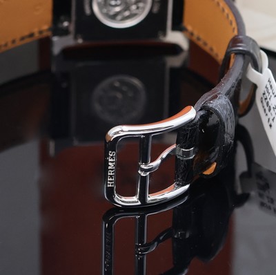 27043572b - HERMES Heure H diamantbesetzte Armbanduhr in Stahl Referenz HH1.236, quarz, orig. ...