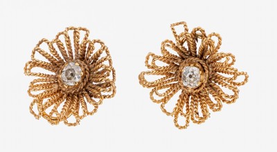 Image Paar 14 kt Gold Diamant-Ohrclips, GG 585/000 gepr., stil. Blüte aus Kordeldraht, 2 ...