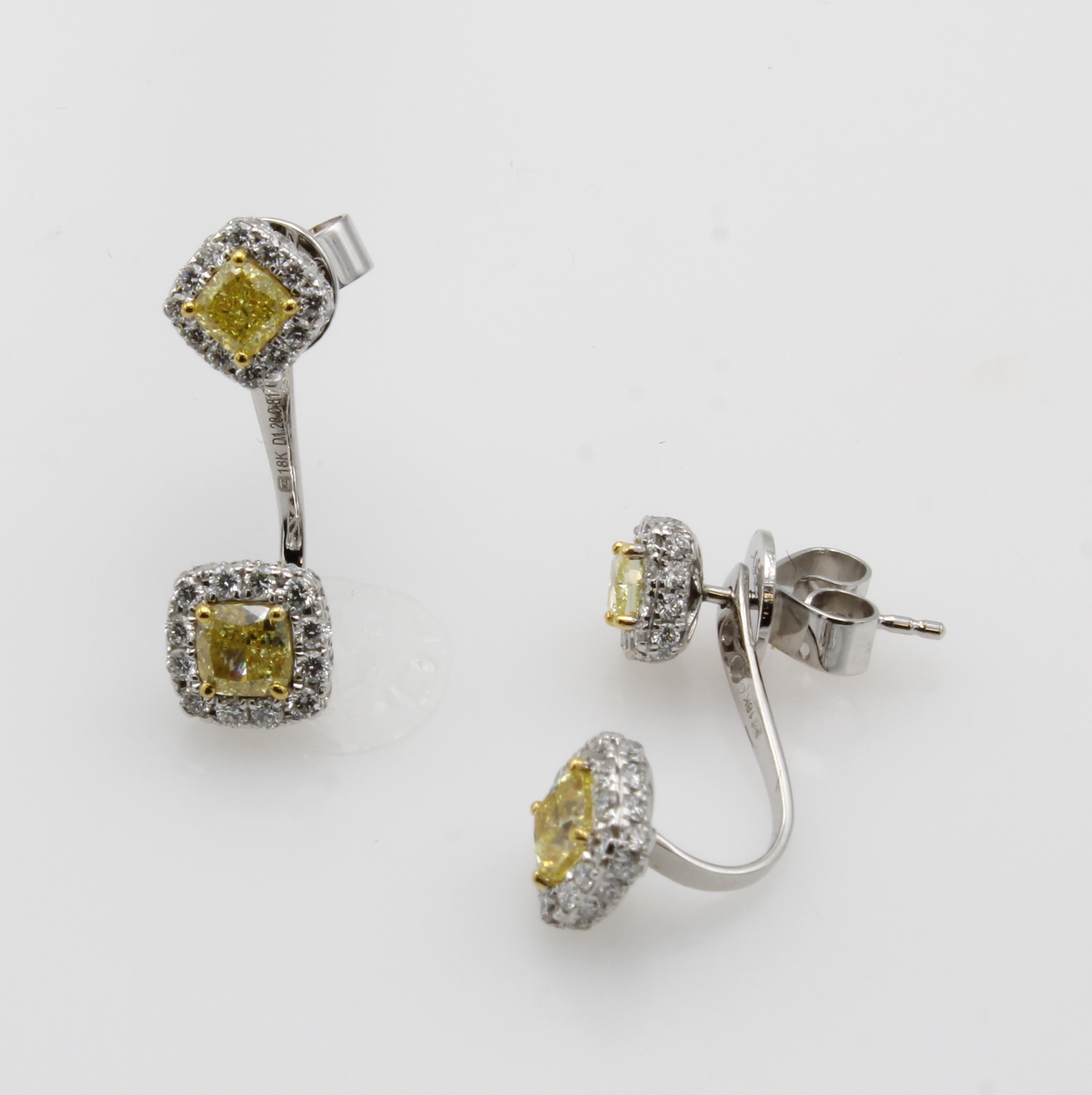 Image 27043978 - Paar Ohrstecker/Ohrgehänge mit Diamanten und Brillanten, WG 750/000, 4 Diam. im ...