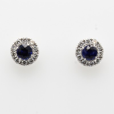 27043989a - Paar Ohrstecker mit Saphiren und Brillanten, WG 750/000, 2 Saphire ca. 1.25 ct von sehr ...
