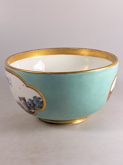 27043993f - Deckeldose, Meissen, um 1740, Porzellan, türkisfarbener Fond, in Reserven feine ...