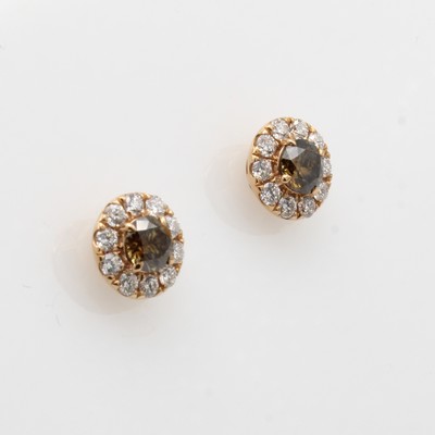 Image Paar Ohrstecker mit Brillanten, RG 750/000, 2 Brill. zus. ca. 1.11 ct braun nat./vs u. ...