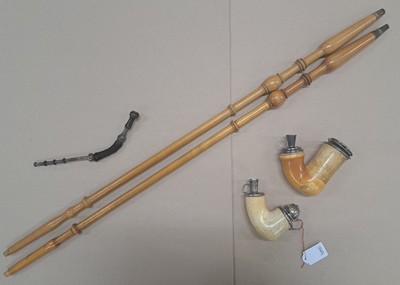 27043998a - Zwei Meerschaumpfeifen aus dem Besitz der Familie Tolstoy, Finnland, um 1800, ...