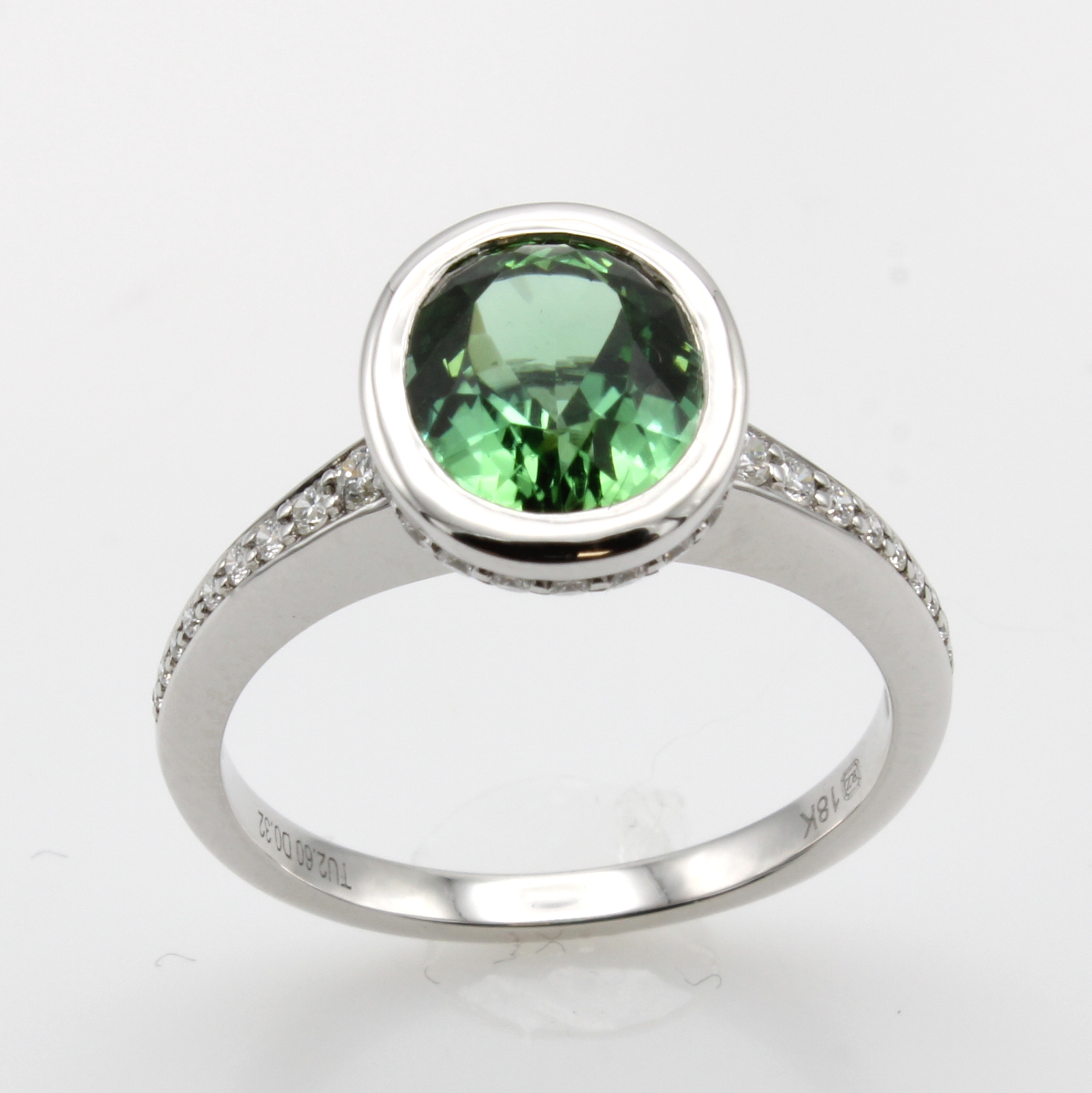 Image 27044002 - Ring mit Turmalin und Brillanten, WG 750/000, ovaler Turmalin ca. 2.60 ct von sehr guter ...