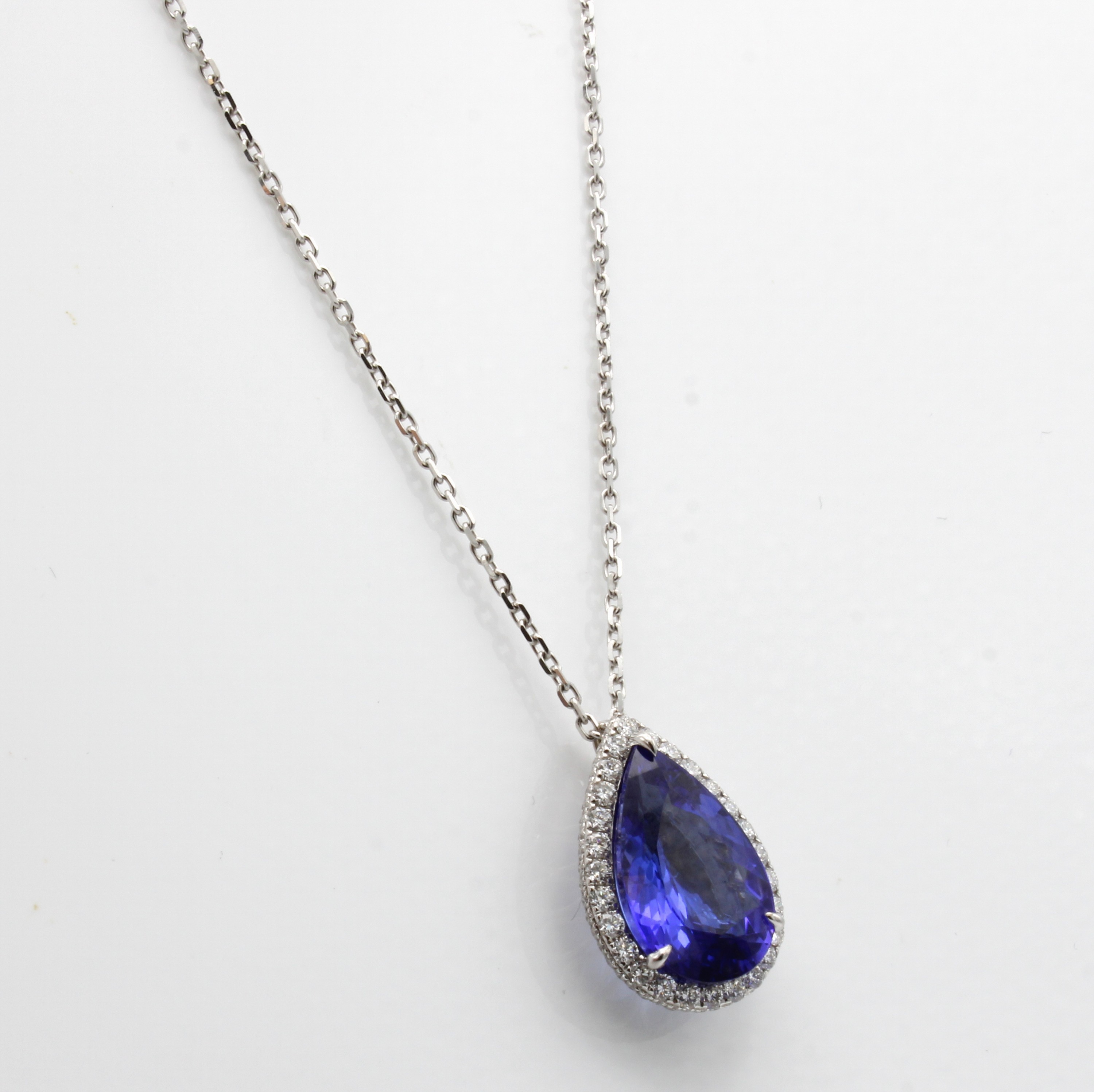 Image 27044069 - Collier mit Tansanit und Brillanten, WG 750/000, Tansanittropfen ca. 10.08 ct u. Brill. ...