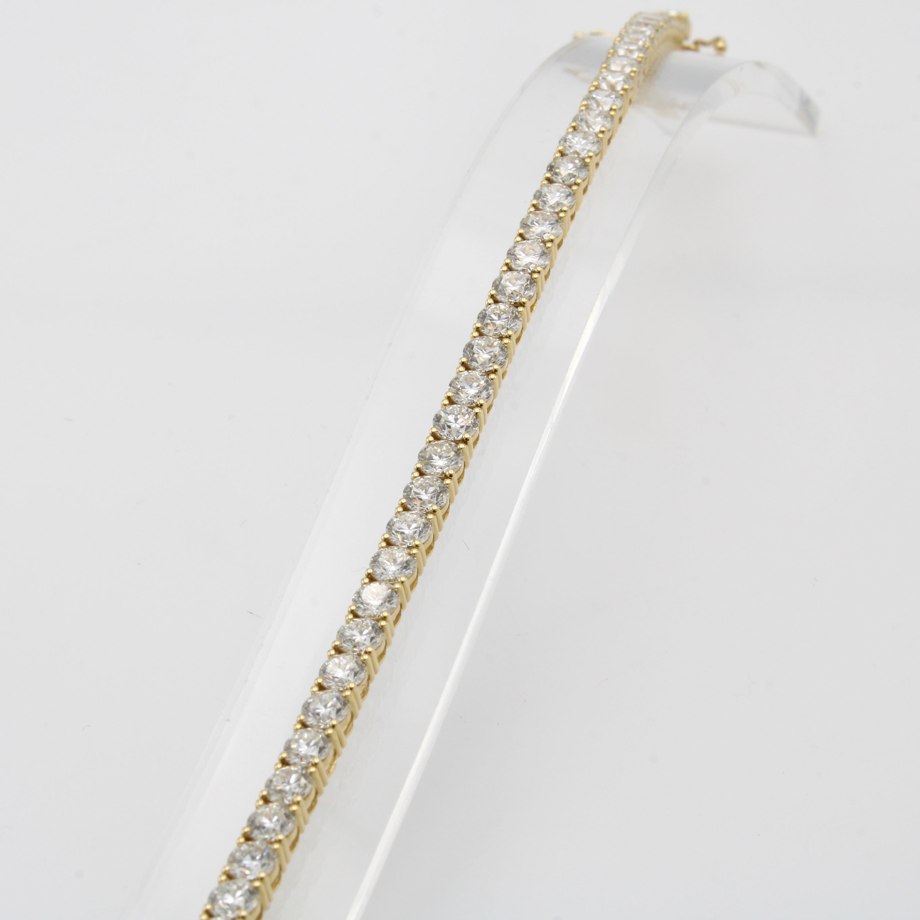 Image 27044085 - Rivierarmband mit Brillanten, GG 750/000, 50 Brill. zus. ca. 9.36 ct Weiß/si, Kasten- ...