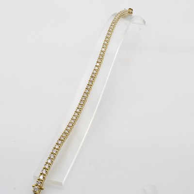 27044086a - Rivierarmband mit Brillanten, GG 750/000, 58 Brill. zus. ca. 4.26 ct Weiß/si, Kasten- ...