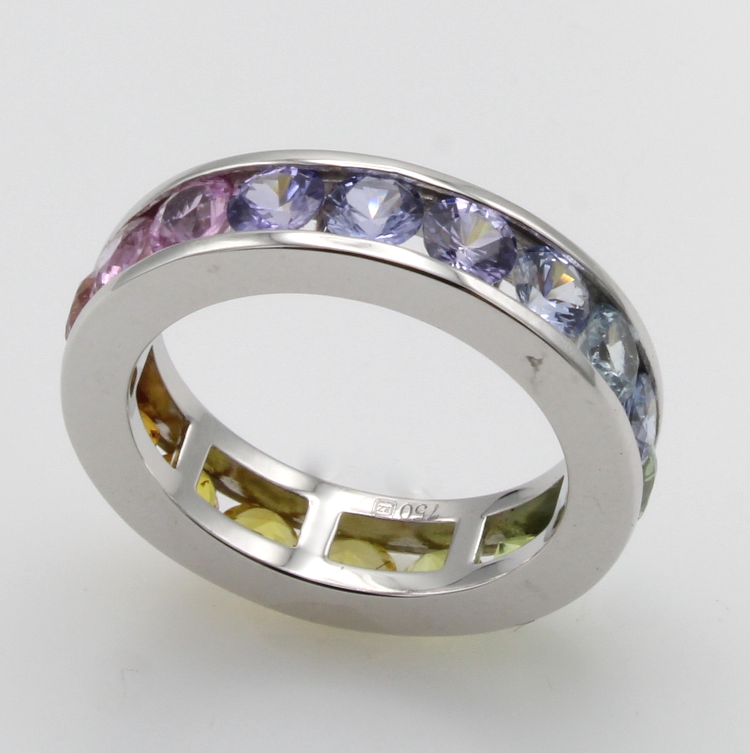 Image 27044465 - Ring mit Saphiren ´Rainbow´, WG 750/000, bunte Saphire in versch. Farbnuancen zus. ca. ...
