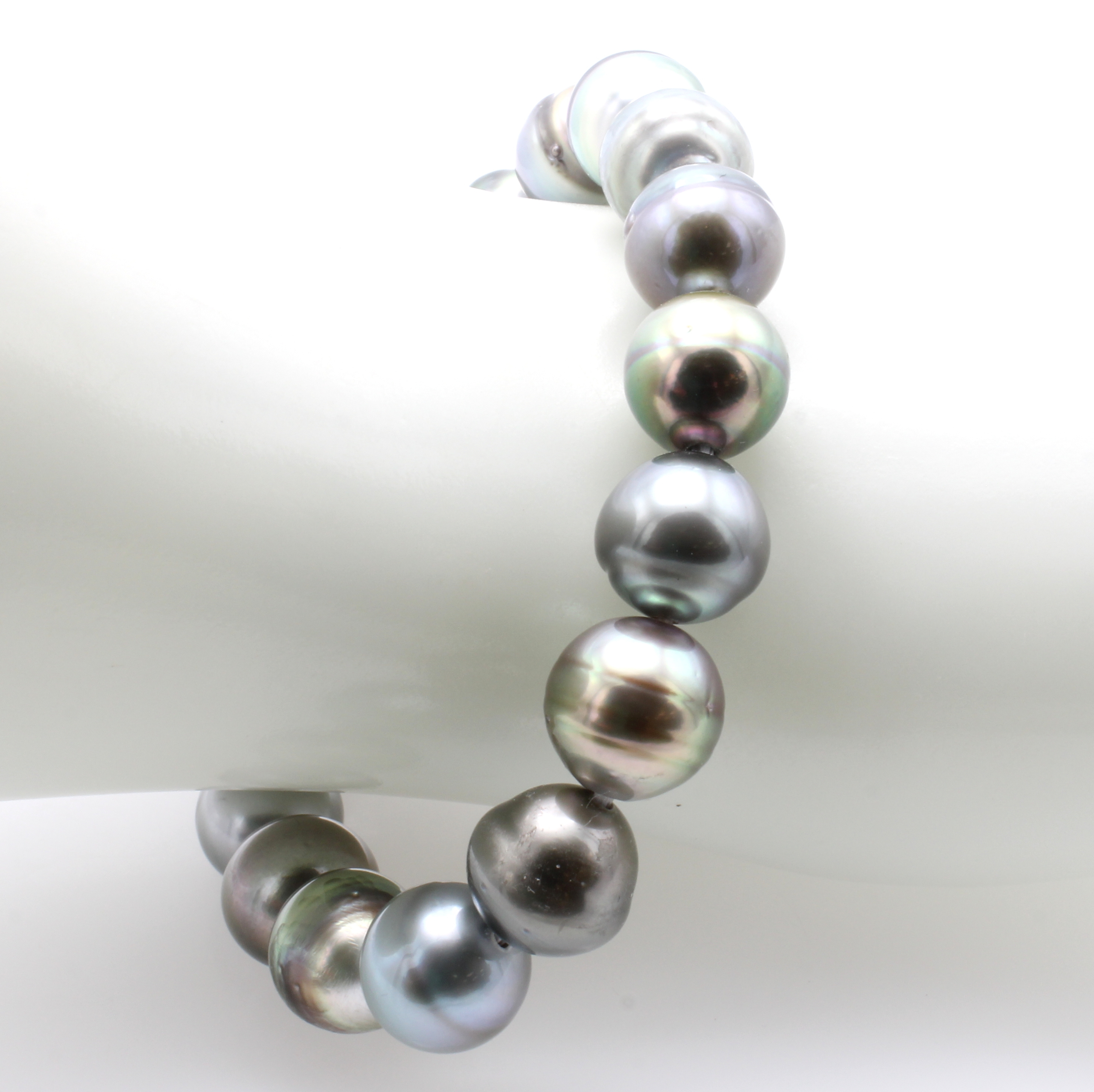 Image 27044542 - Flexibles Armband mit Tahitizuchtperlen, barocke Perlen v. multicolorfarb. Lüster, D. ...