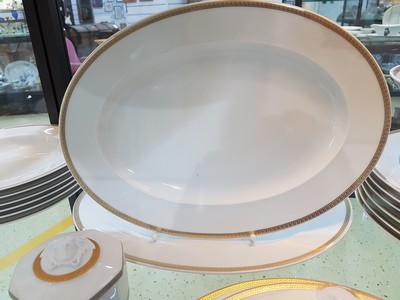 27044746f - Speiseservice für 7 Personen, Rosenthal, Entwurf Gianni Versace, Modell Medaille Meandre ...