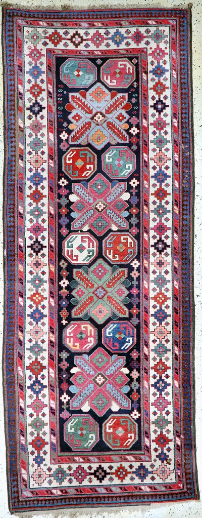 Image Antiker´Lenkoran´Kazak, Kaukasus, um 1900, Wolle auf Wolle, ca. 268 x 103 cm, EHZ: 2-3, ...